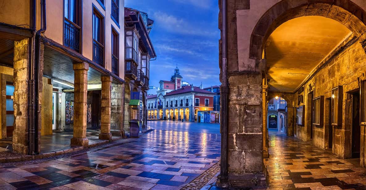 Avilés de noche